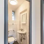 Appartement 5 Auch Fuer Monteure