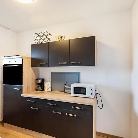 Appartement 5 Auch Fuer Monteure *